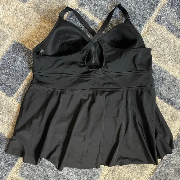 Torrid racerback v-neck swim tankini wireless - Picture 6 of 8